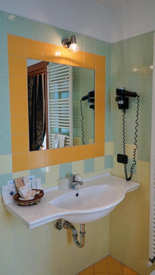 Albergo Bel Soggiorno Oggebio Exteriör bild