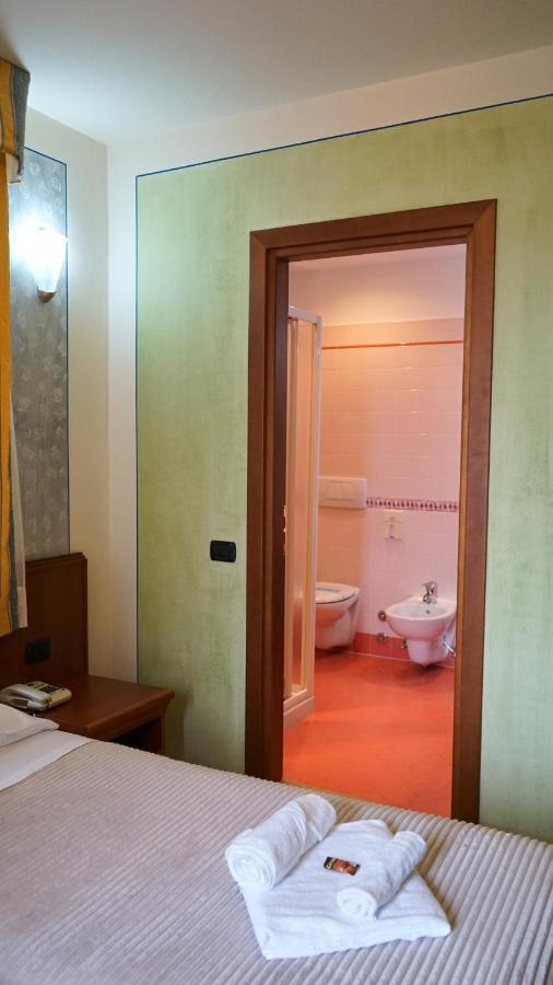 Albergo Bel Soggiorno Oggebio Exteriör bild